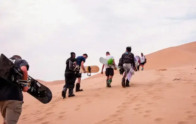 Meet Locals while Traveling - 2B LOCAL