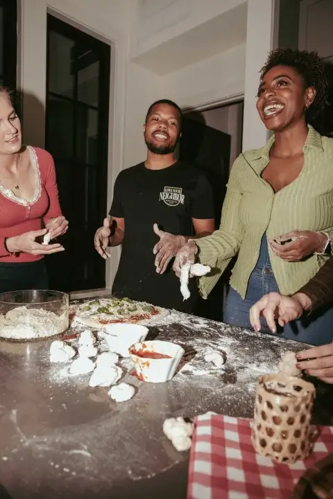 apartment-life-SatHwYJdlRA-unsplash (1)